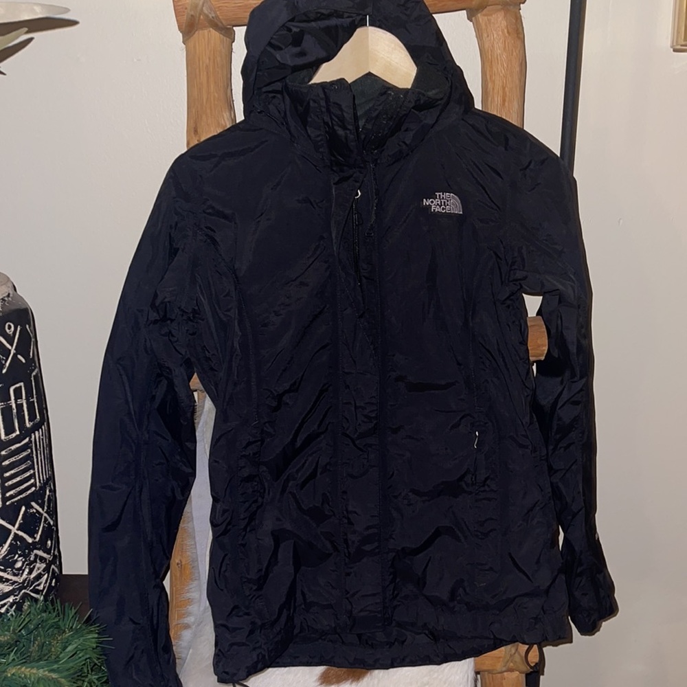 The North Face Black Hooded Windbreaker Jacket - Picture 2 of 3